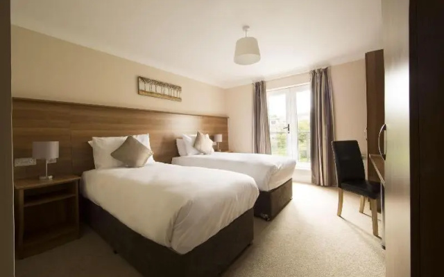 Riverside Suites Hotel