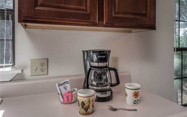 Alpine Village Cabin 100 - Four Bedroom Cabin