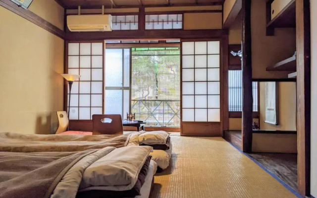 Guesthouse Itoya Kyoto – Guest Rooms – Kyoto