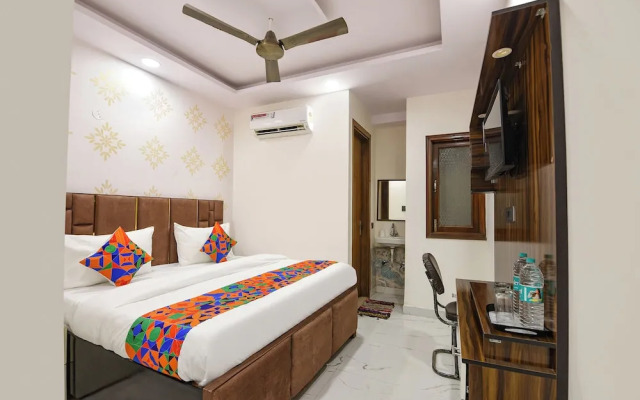 Fabhotel Np International