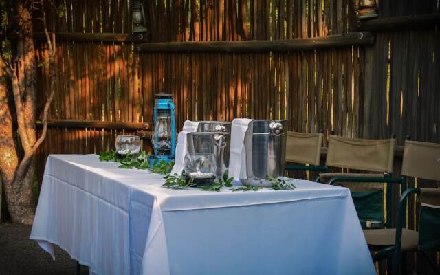 iKhaya LamaDube Game Lodge