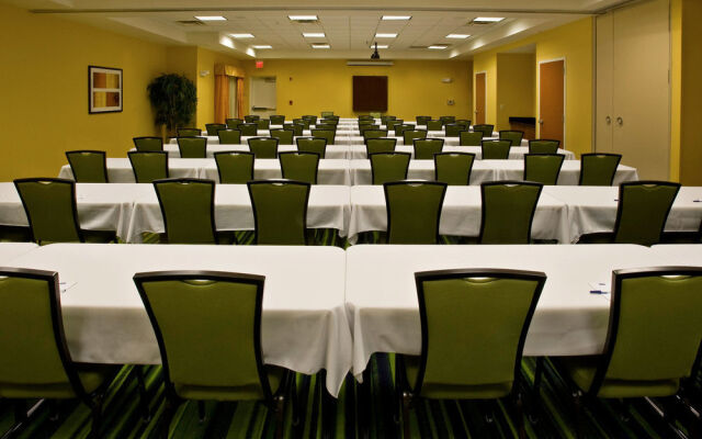 Fairfield Inn & Suites Louisville East