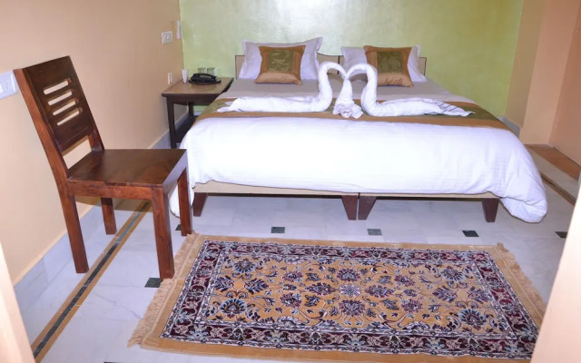 Hotel Chouhan Palace