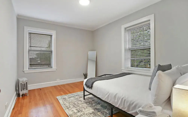 Harmonious 2BR Apt - Lockwood 3