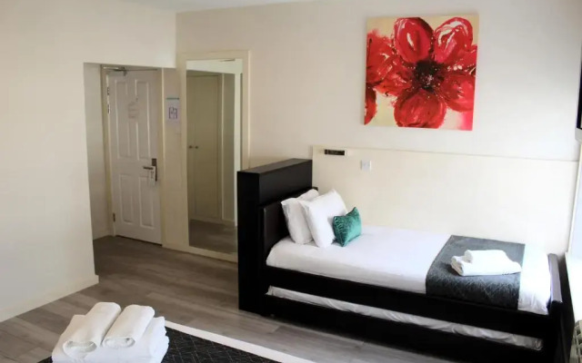 Greentree Hotel