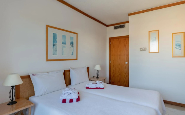 Muthu Oura Praia Hotel