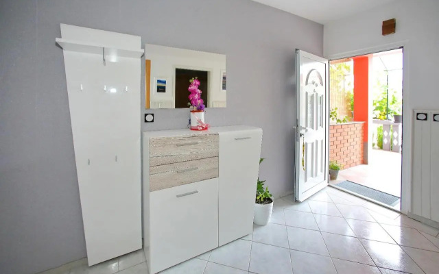 Apartment Mira