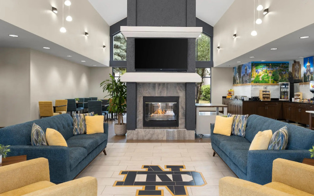 Larkspur Landing South Bend