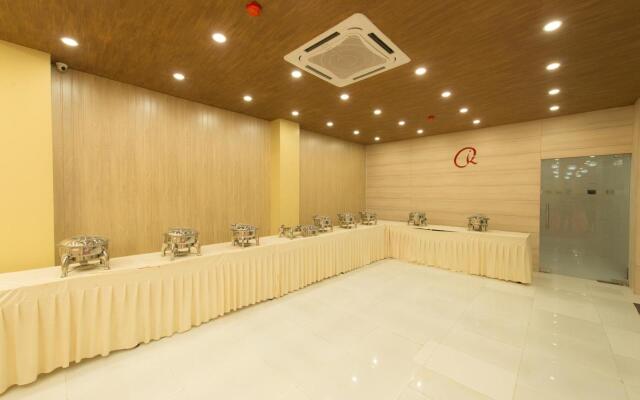 Hotel Ratana International