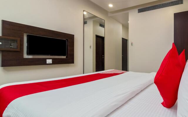 OYO Flagship 17200 Hotel Neelkamal Chembur