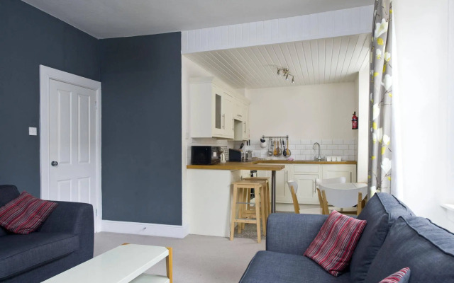 Destiny Scotland - Rose Street Flats