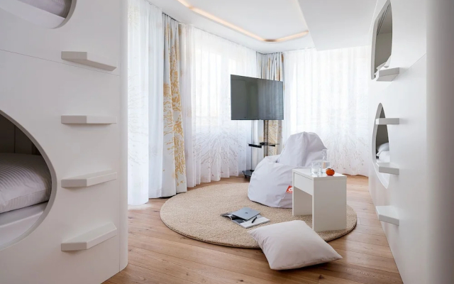 Neuro Campus Hotel