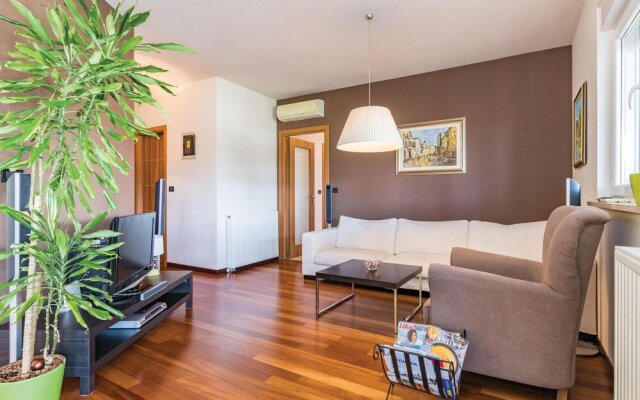 Beautiful Apartment in Pula With Wifi and 3 Bedrooms