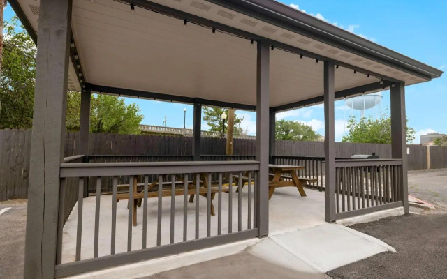 La Quinta Midtown #537