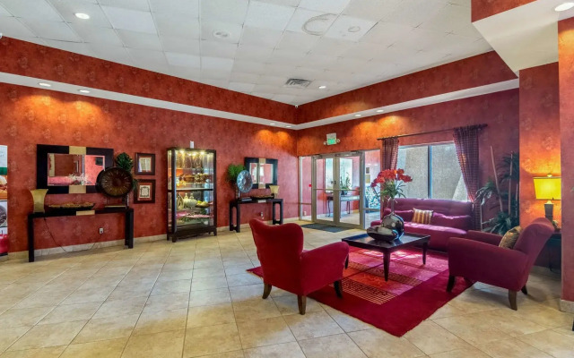 Budget Host Inn & Suites