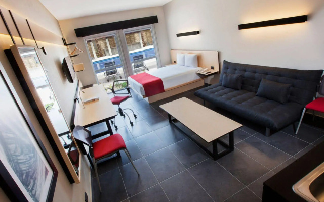 City Express Plus by Marriott Cabo San Lucas