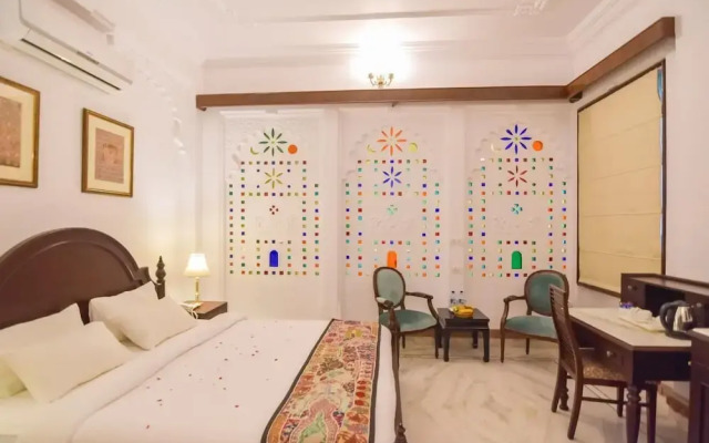 Hotel Raj Kuber
