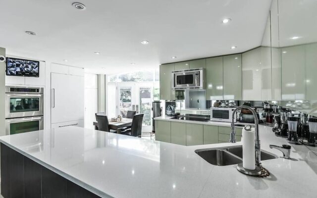 Markham Luxurious Home