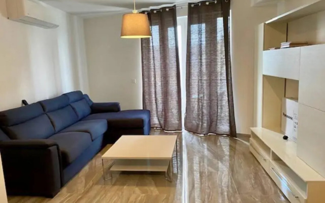 Sliema, Stylish 1 Bedroom Apartment with Parking.
