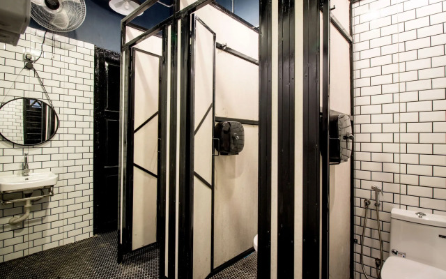 The Brownstone Hostel & Space