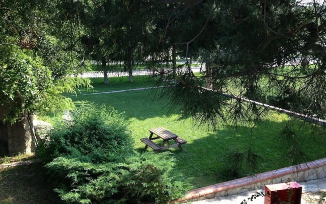 Dardanos Yerleskesi Uygulama Oteli