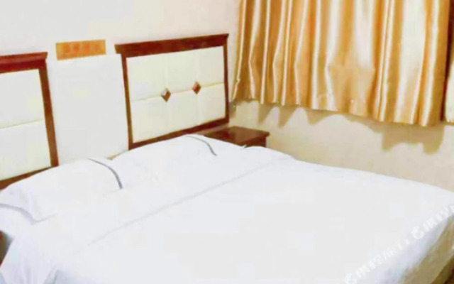 Luoyang Yubo Business Hotel (Wangcheng Park)