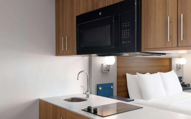 Microtel Inn & Suites by Wyndham Tracy