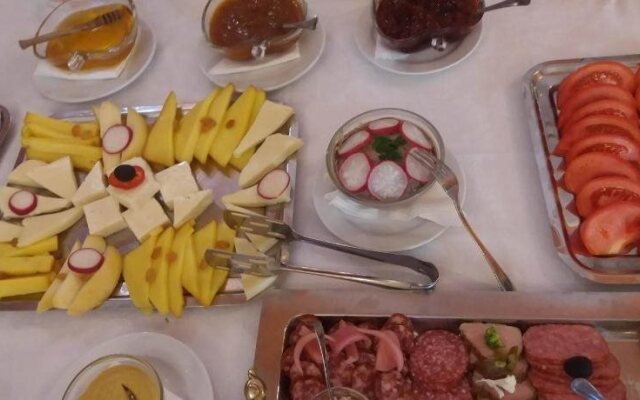 Pensiunea Curtea Bavareza