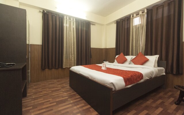 OYO 7431 Hotel Tushita