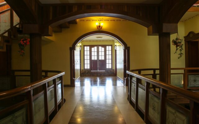 Wood Palace