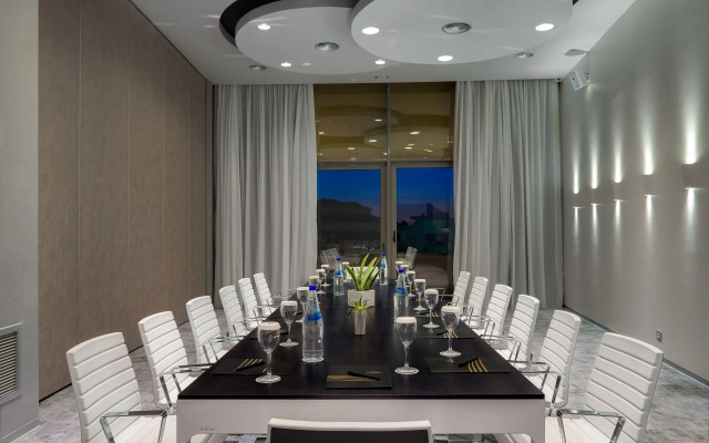 Olympic Palace Resort Hotel & Convention Center