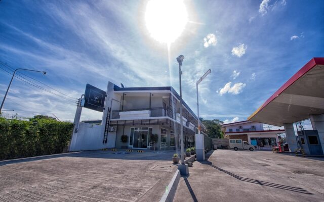 Bumble V Hotel Subic