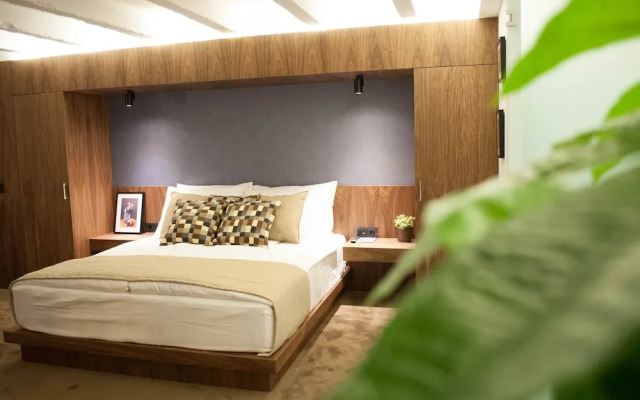 Nomad Luxury Suites