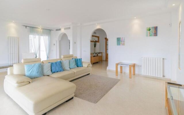 Villa Maria de Periana by Ruralidays