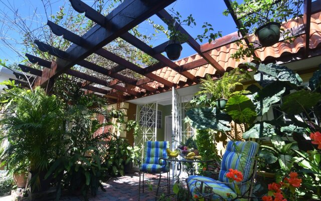 Centrally Located Guest Apartments II