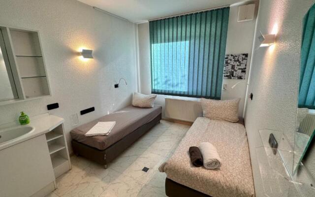 smart&beautiful HOSTEL