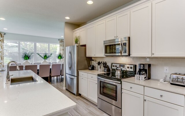 4007 Oakrise Loop