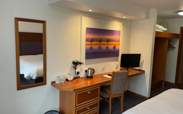 Premier Inn Warrington South