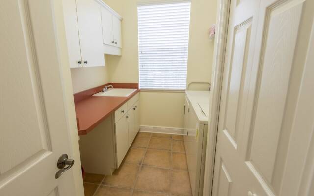 Island Walk Apartment 3