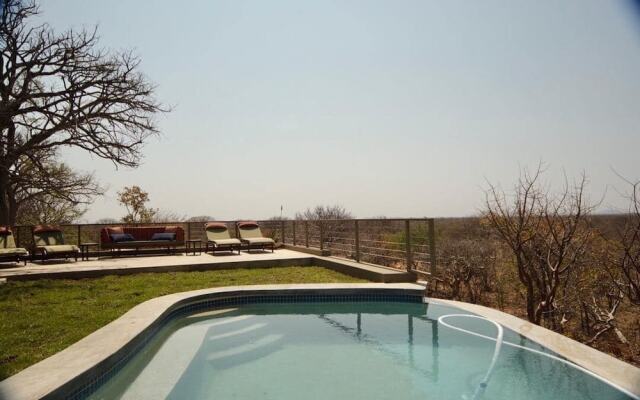 Kifaru Luxury Lodge & Bush Camp