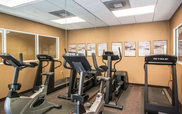 Comfort Inn & Suites