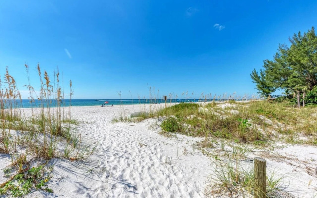 Anna Maria Island Edgewater Bungalow