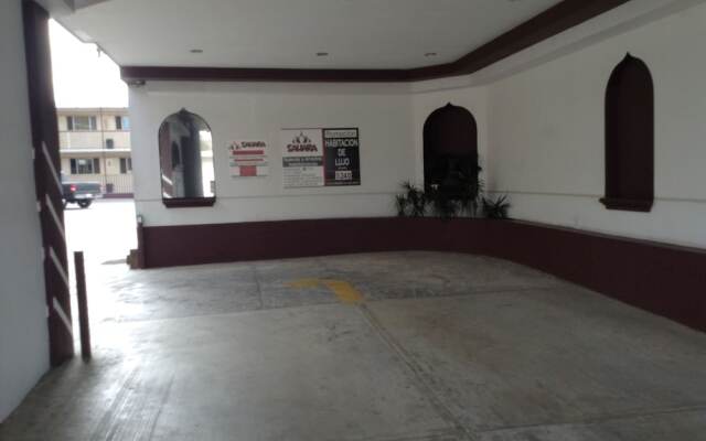 Hotel Sahara