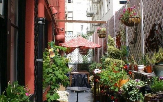 Adelaide Hostel