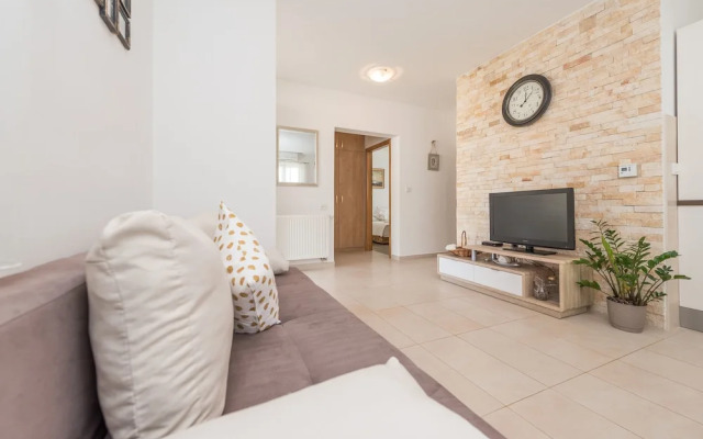 Comfortable Apartment Miriam