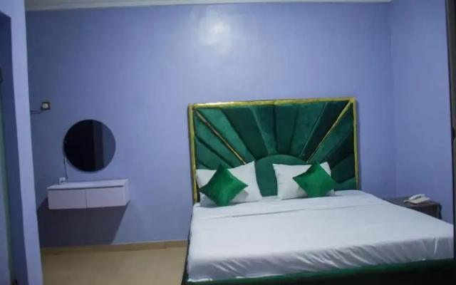 Nexus Xpress Hotel