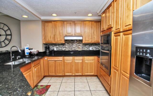 Colonnades by Youngs Suncoast