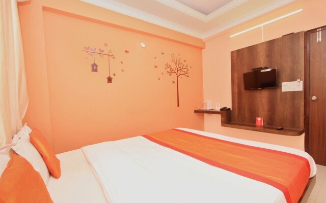 OYO 10656 Hotel Shravya Residency