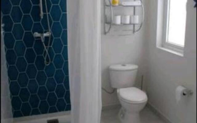 Flip Flop Apartment 84