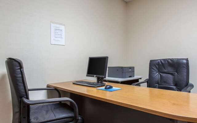 Quality Inn & Suites Danbury near University